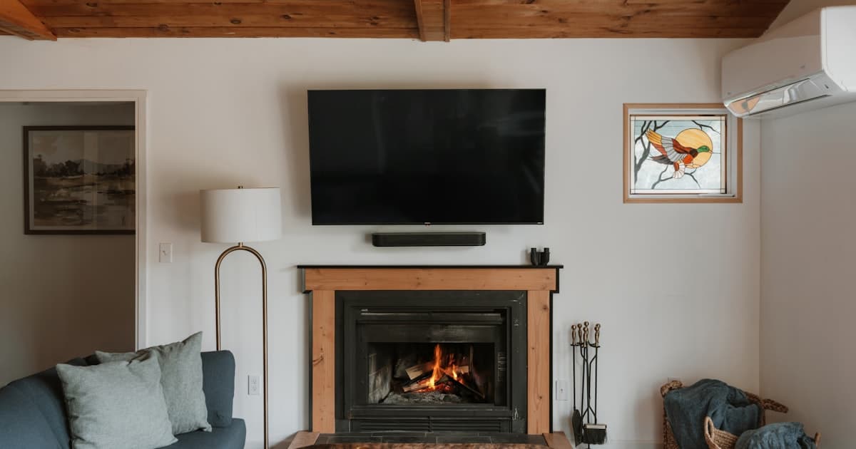 How to Host the Perfect Watch Party: A Complete Guide